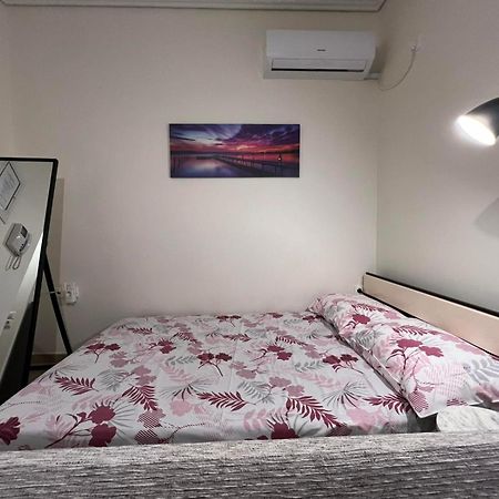 Cozy Apartment In The Heart Of أثينا المظهر الخارجي الصورة