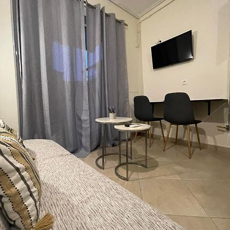 Cozy Apartment In The Heart Of أثينا المظهر الخارجي الصورة